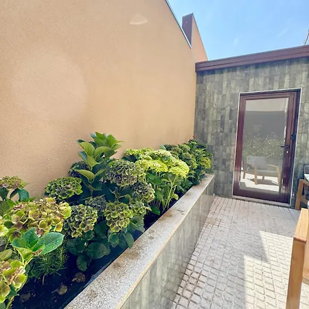 Old - Tiny House & Luxury Garden By Mymoradia פורטו