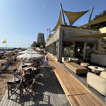 Old - Tiny House & Luxury Garden By Mymoradia פורטו