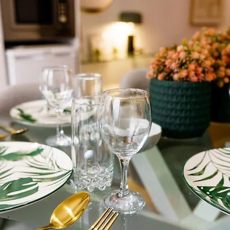 Old - Tiny House & Luxury Garden By Mymoradia Apartmán *