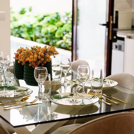 דירה Old - Tiny House & Luxury Garden By Mymoradia