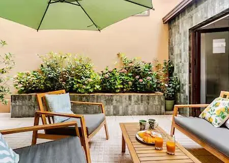 公寓 Lili's Garden Priv Terrace Two Flats Laundry By Mymoradia *