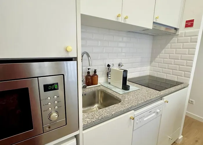 Lili's Garden Priv Terrace Two Flats Laundry By Mymoradia *