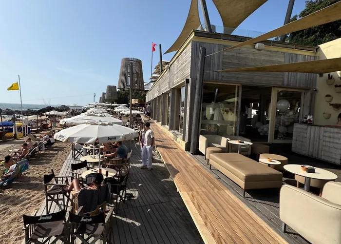 Lili's Garden Priv Terrace Two Flats Laundry By Mymoradia Porto