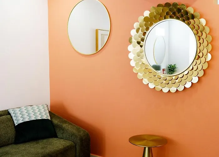 Lili's Garden Priv Terrace Two Flats Laundry By Mymoradia