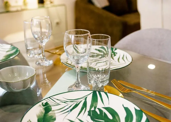 Lili's Garden Priv Terrace Two Flats Laundry By Mymoradia *