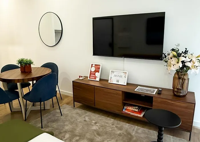 Lili's Garden Priv Terrace Two Flats Laundry By Mymoradia