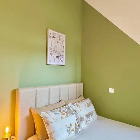 Old - Tiny House & Luxury Garden By Mymoradia Apartament