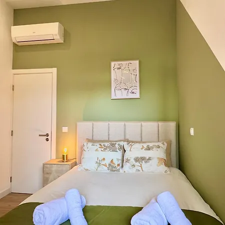 Apartament Old - Tiny House & Luxury Garden By Mymoradia