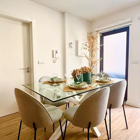 Apartament Old - Tiny House & Luxury Garden By Mymoradia