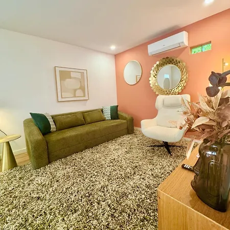 Apartament Old - Tiny House & Luxury Garden By Mymoradia