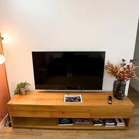 Old - Tiny House & Luxury Garden By Mymoradia *