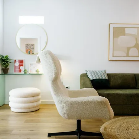 Apartament Old - Tiny House & Luxury Garden By Mymoradia