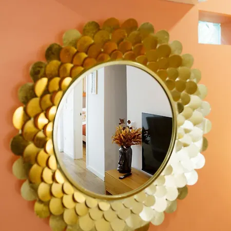 Old - Tiny House & Luxury Garden By Mymoradia Apartament *