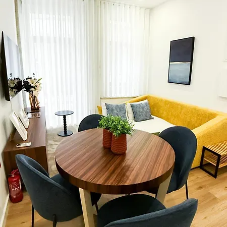 Old - Tiny House & Luxury Garden By Mymoradia Apartament