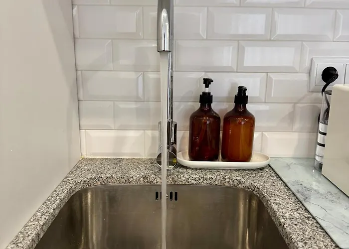 Lili'S Garden Priv Terrace Two Flats Laundry By Mymoradia Daire