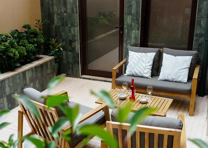 Lili's Garden Priv Terrace Two Flats Laundry By Mymoradia Apartament